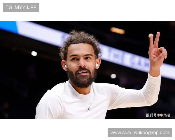 特雷·杨挡拆拉开空间，对比东契奇更依赖无球三分